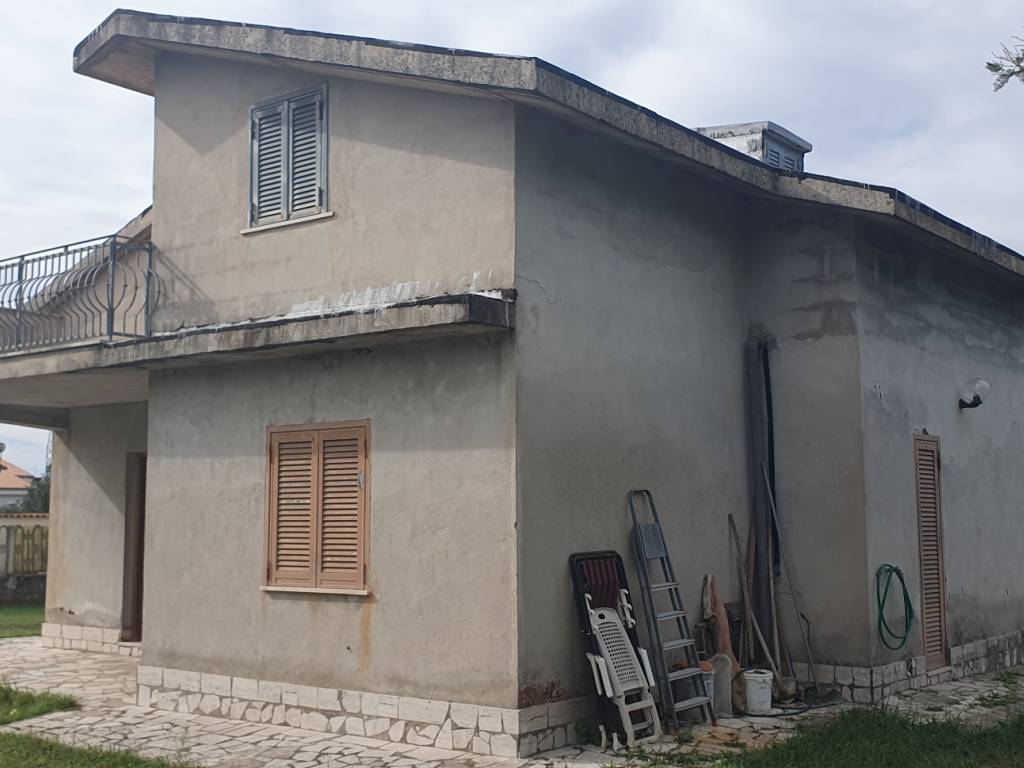 Villa a Aprilia - Foto 2