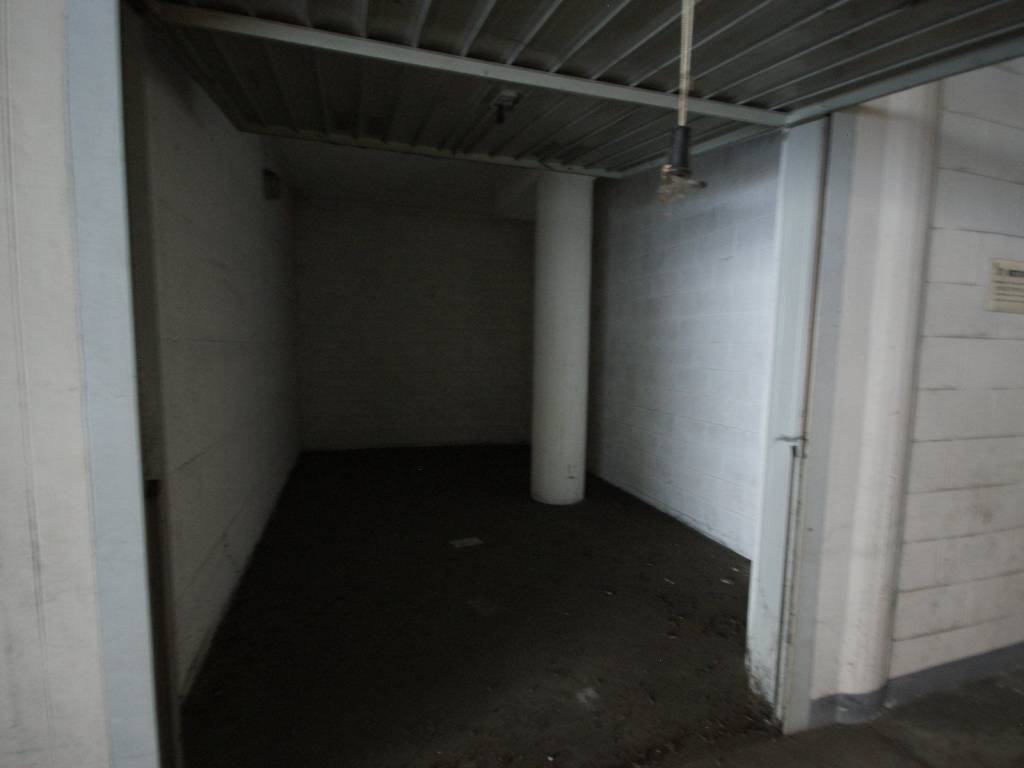 Box / garage a Piacenza in Via Cristoforo Colombo, 101 - Foto 2