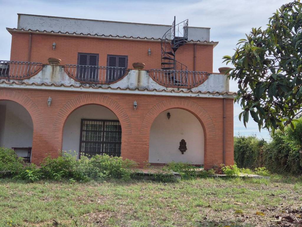 Villa a Aprilia - Foto 2