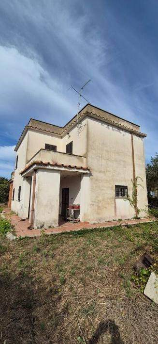 Villa a Aprilia - Foto 4
