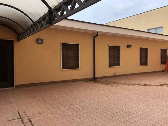 Immobile a Piacenza in Via Genova, 25 - Foto 2