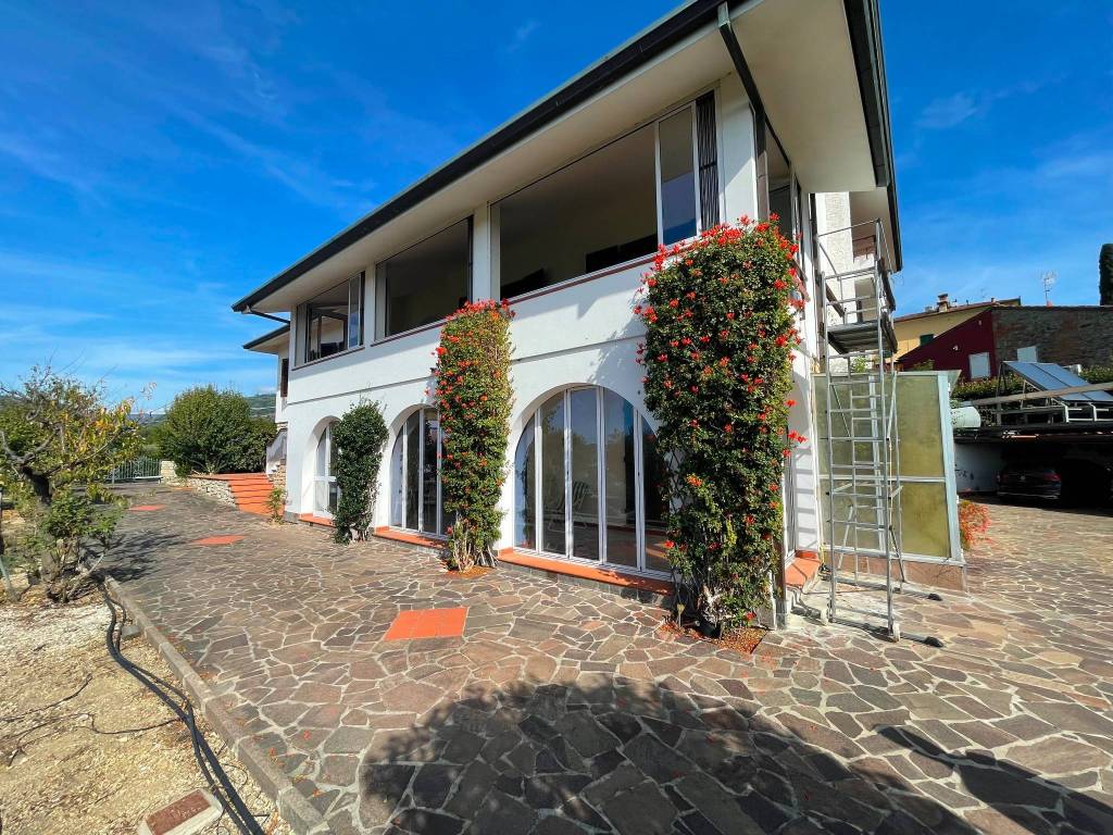 Villa a Uzzano in Via Aldo Moro, 37 - Foto 2