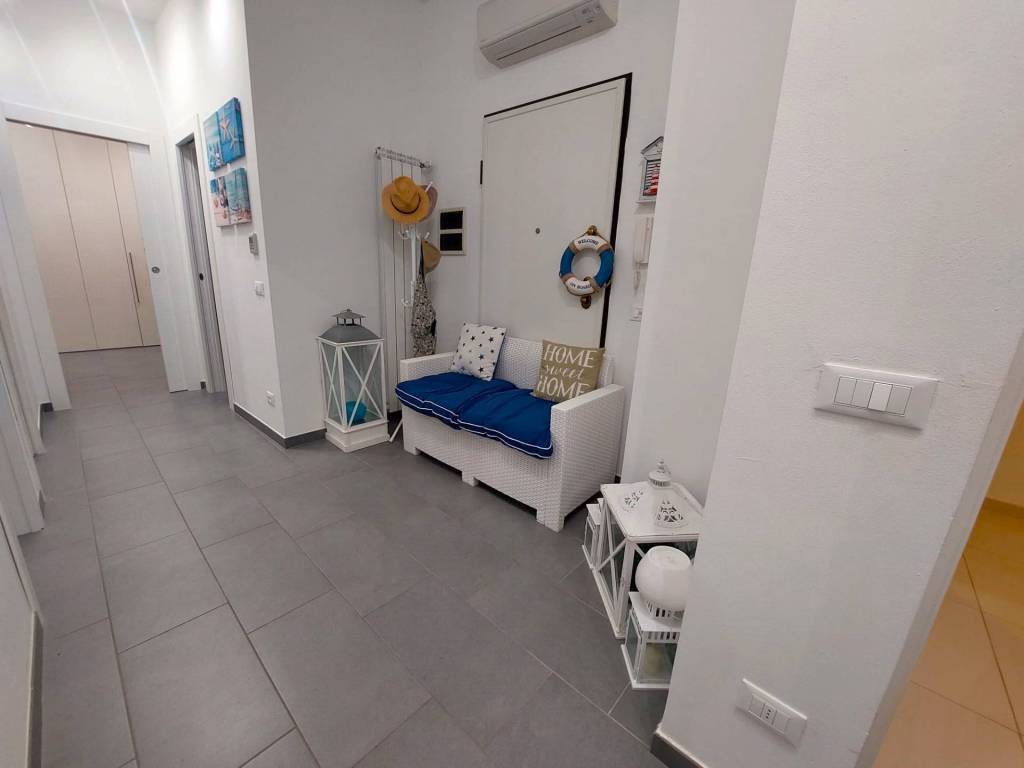 Appartamento a Spotorno in Via Costantino - Foto 2