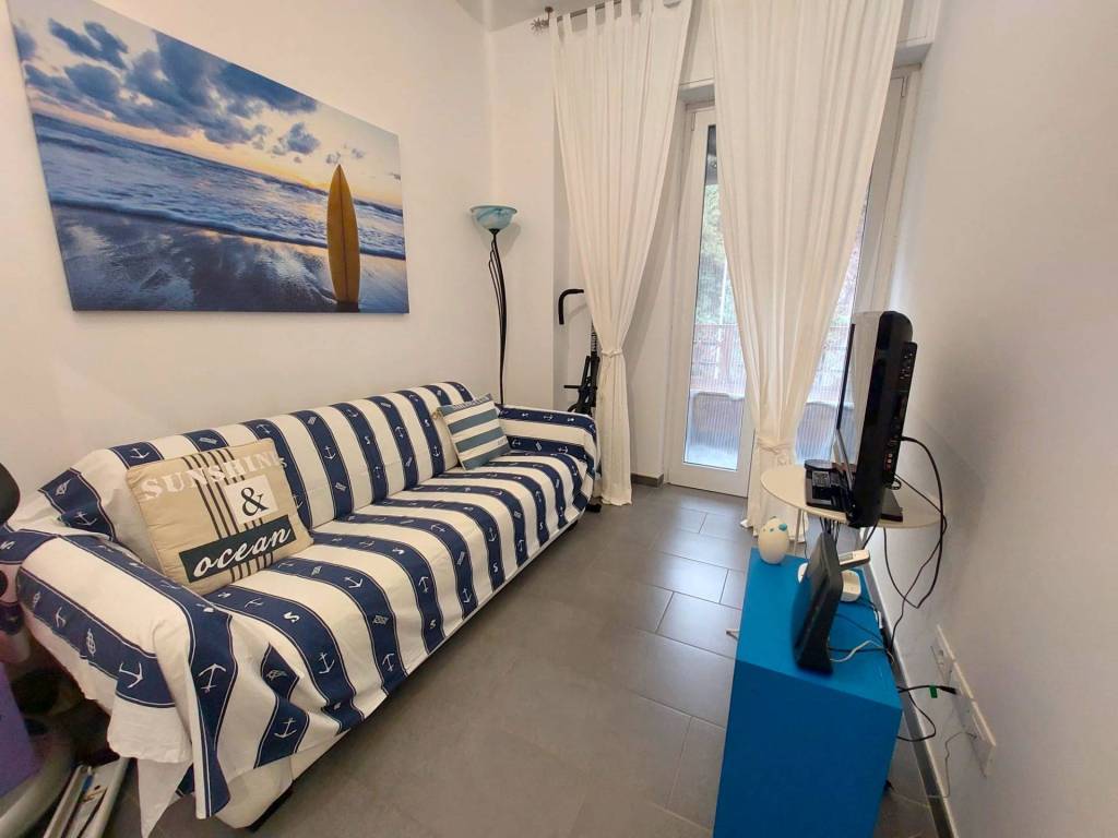 Appartamento a Spotorno in Via Costantino - Foto 3