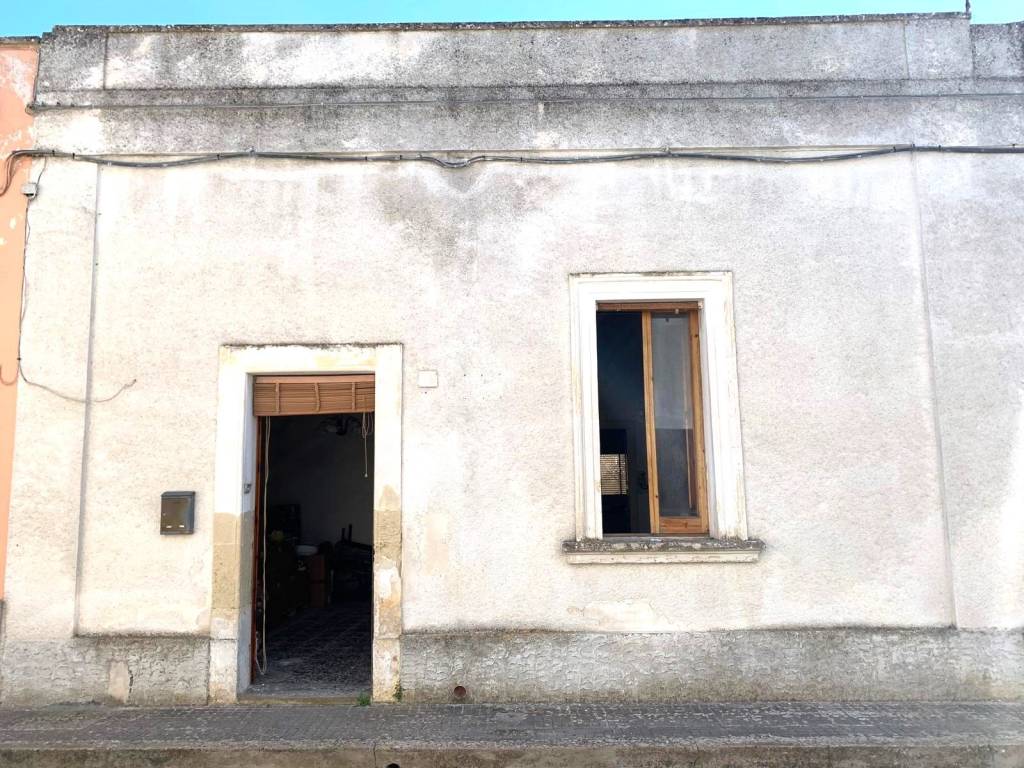 Casa indipendente a Melendugno in Via Cesare Battisti, 24 - Foto 3