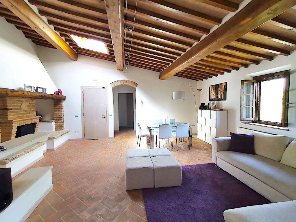 Appartamento a San gimignano in Strada Provinciale di San Gimignano - Foto 2
