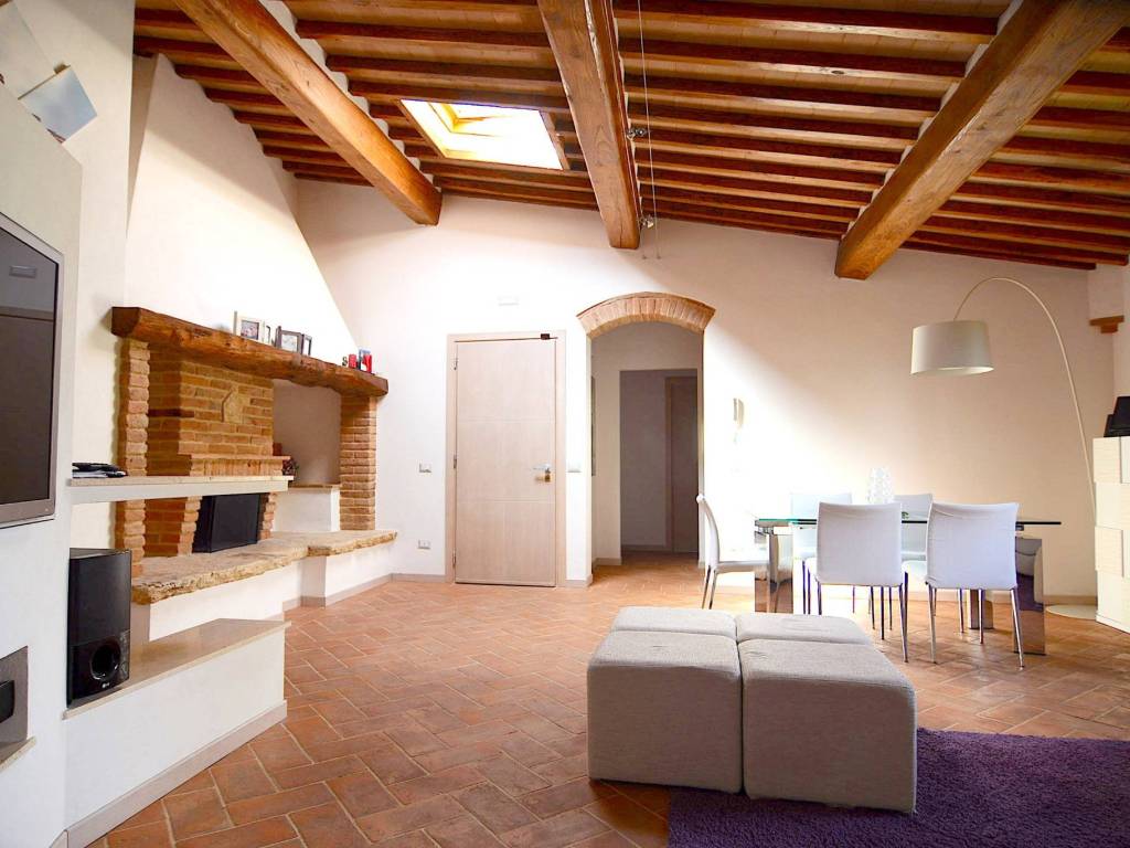 Appartamento a San gimignano in Strada Provinciale di San Gimignano - Foto 4