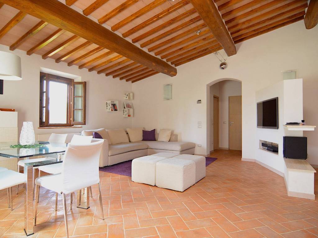 Appartamento a San gimignano in Strada Provinciale di San Gimignano - Foto 5