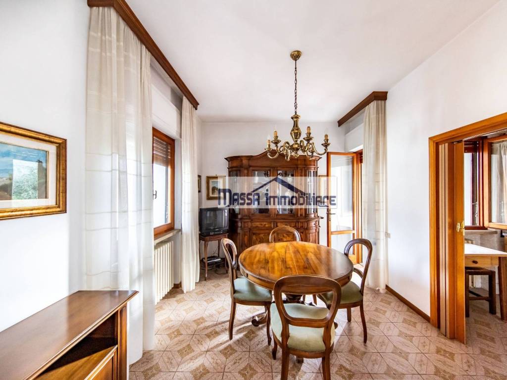 Villa a Pescia in Via Leopoldo Galeotti - Foto 2