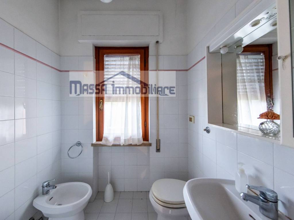 Villa a Pescia in Via Leopoldo Galeotti - Foto 5