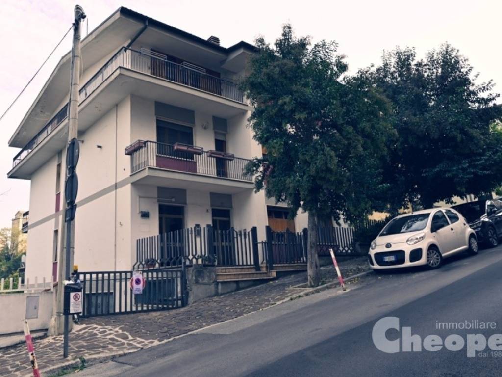 Palazzo / stabile a Chieti in Via del Tricalle, 58 - Foto 4