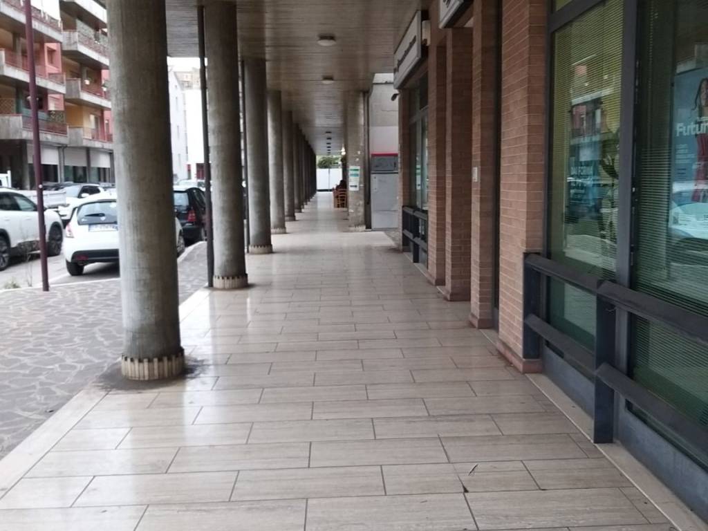 Immobile a Giulianova in Via Vincenzo Cerulli - Foto 2
