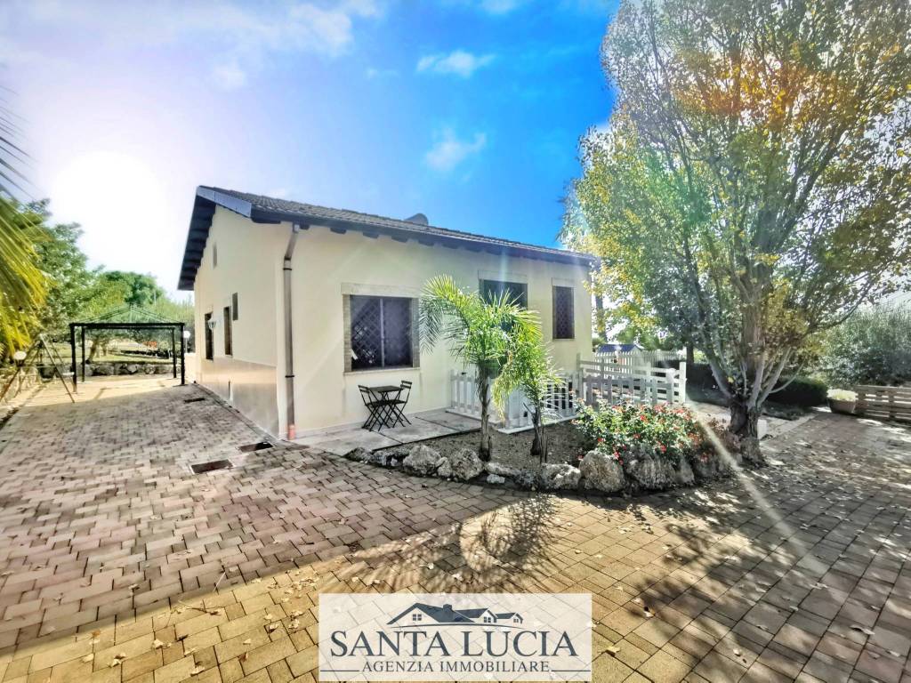 Villa a Canicattì in Strada Statale Agrigentina - Foto 3