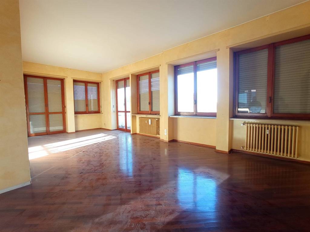 Appartamento a Biella in Via Roma , 5 - Foto 2