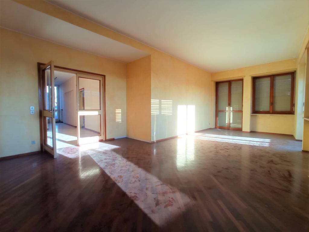 Appartamento a Biella in Via Roma , 5 - Foto 4