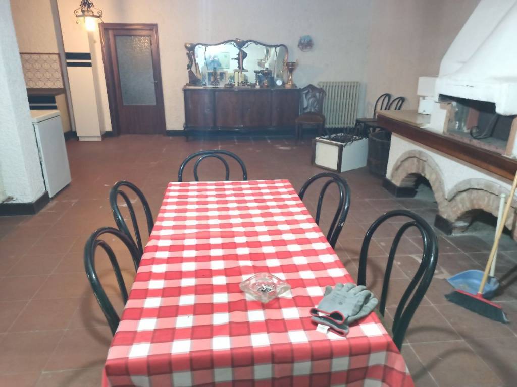 Villa a Castiglione del lago in Via Roma - Foto 5