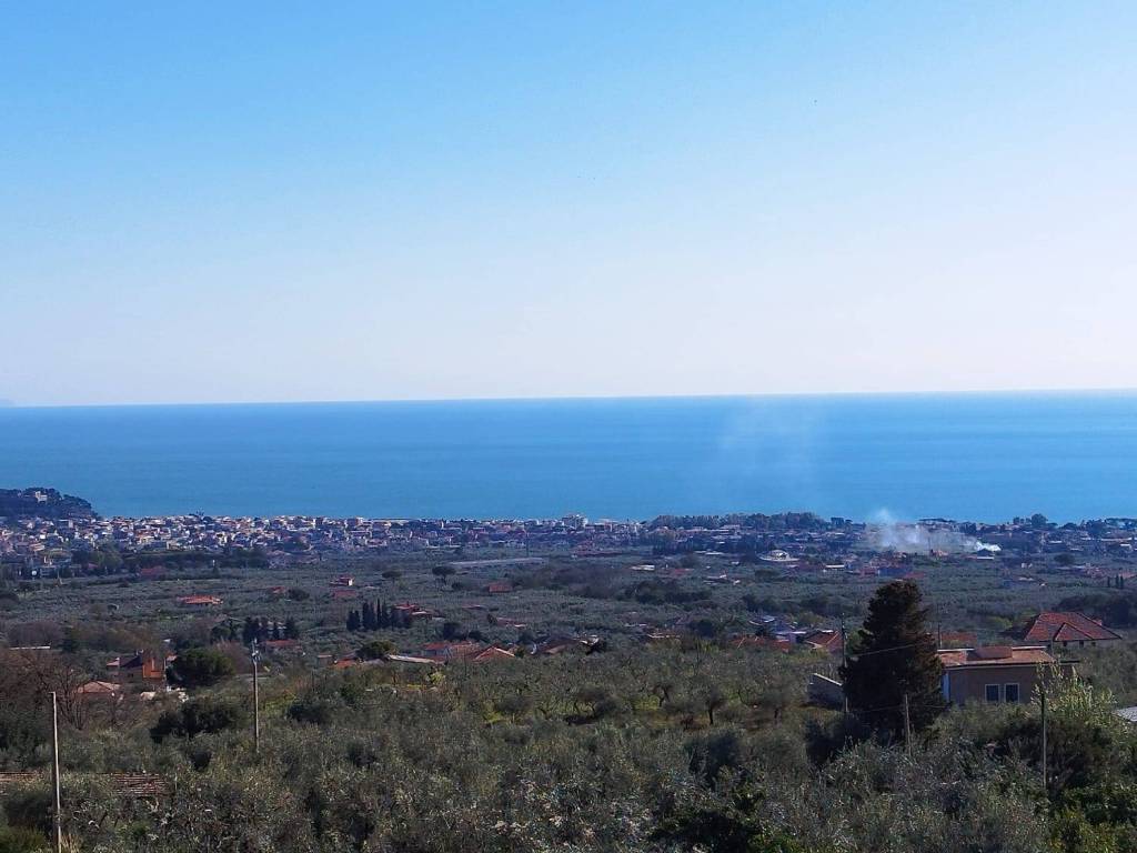 Villa a Formia in Strada Provinciale Formia-Castellonorato - Foto 2