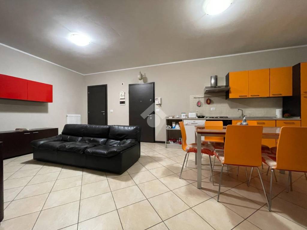 Appartamento a Canneto sull'oglio in Via DEL LAVORO, 24 - Foto 2