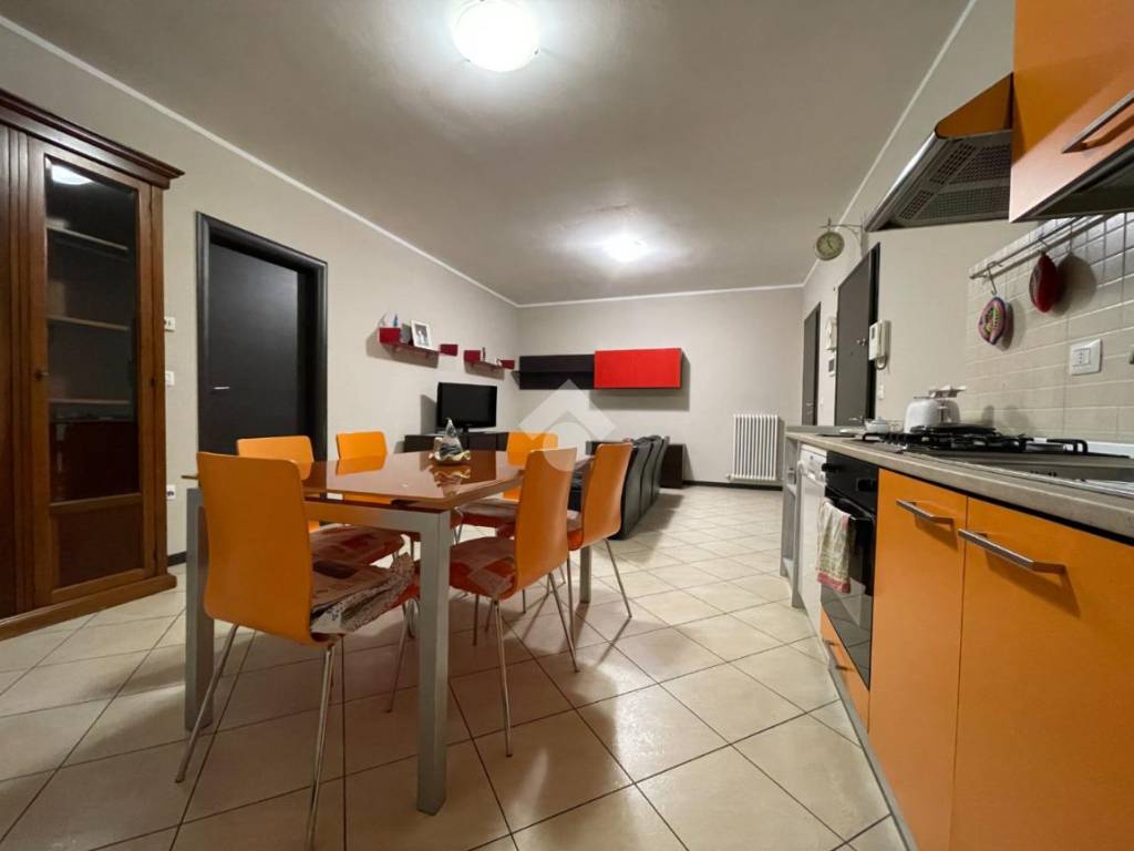 Appartamento a Canneto sull'oglio in Via DEL LAVORO, 24 - Foto 5