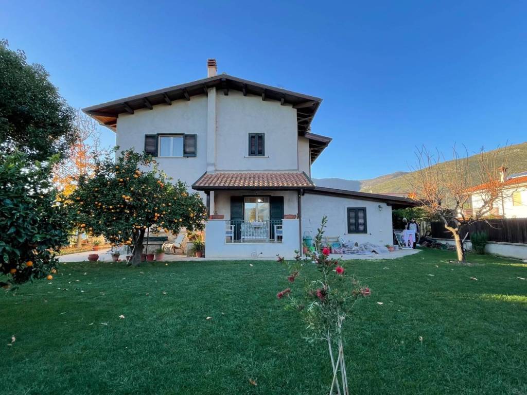 Villa a Fondi in Via Ponte Gagliardo, 81 - Foto 3