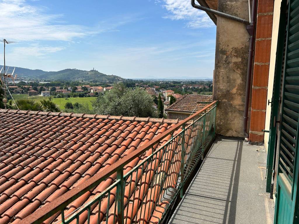 Appartamento a Castiglion fiorentino in Via Adua - Foto 3