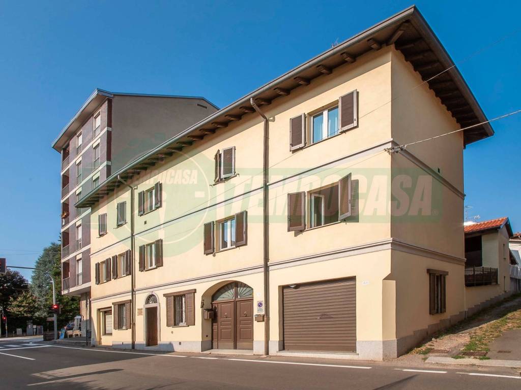 Appartamento a Tradate in Via G. Galli, 48 - Foto 2