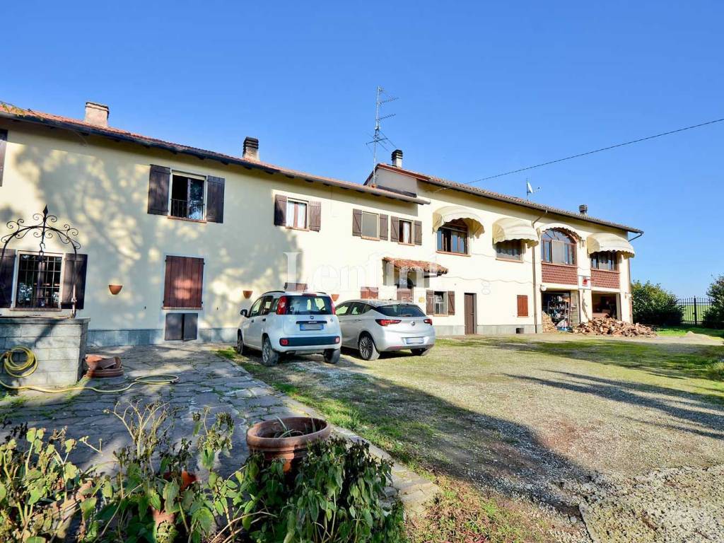 Villa a Casale monferrato in Frazione Roncaglia R. Bettola - Foto 4