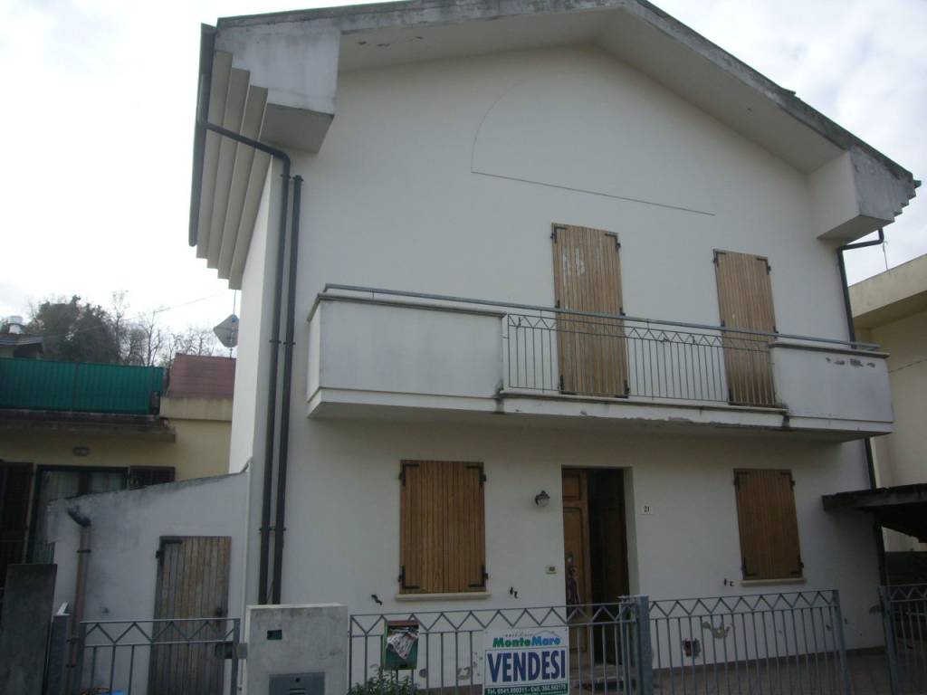 Villa a Cattolica in Via Piero Gobetti, 21 - Foto 2