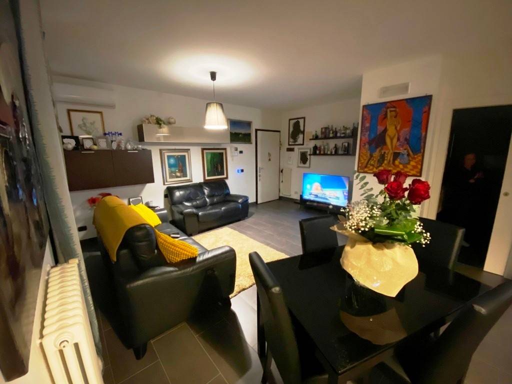 Appartamento a Casamassima in Via Avvocato Michele Zella-Milillo, 6 - Foto 3