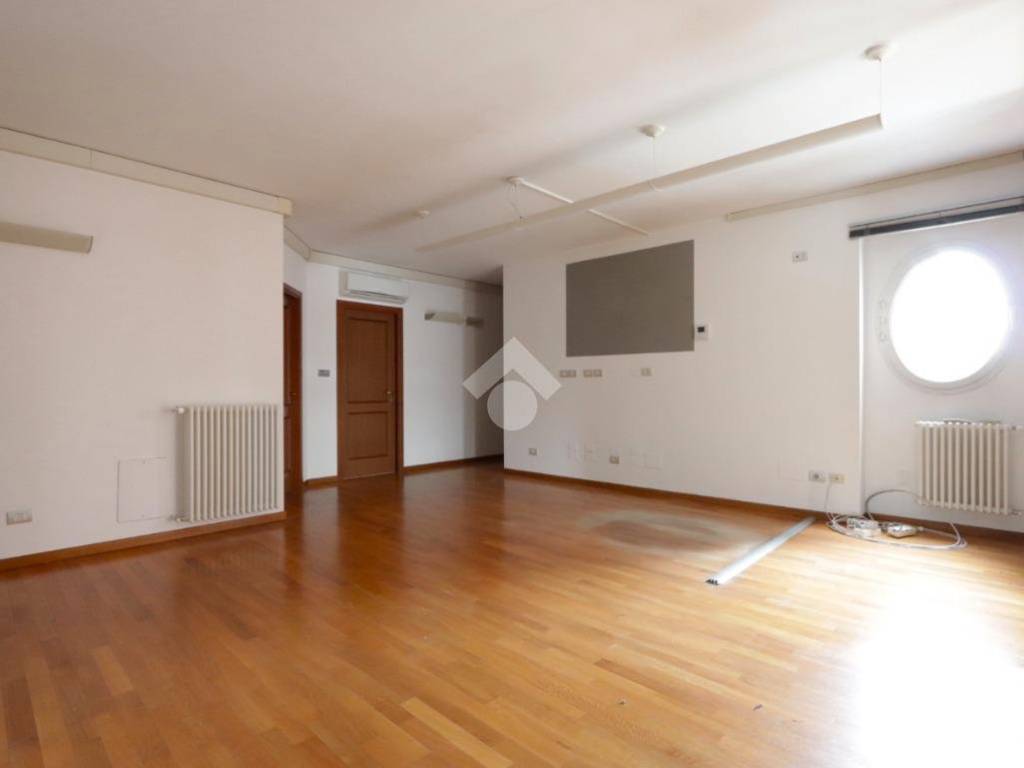 Immobile a Alessandria in Corso T. Borsalino, 19 - Foto 3