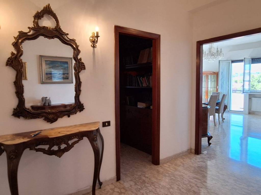 Appartamento a Ancona in Via Beniamino Gigli - Foto 5