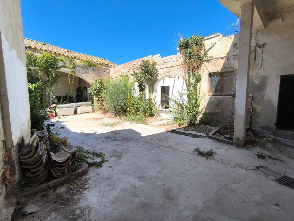 Villa a Monserrato in Via Giulio Cesare - Foto 3