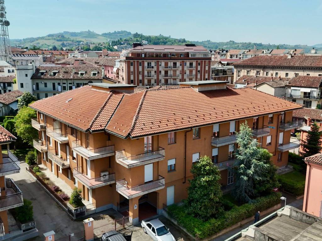 Appartamento a Alba in Via Macrino, 13 - Foto 3