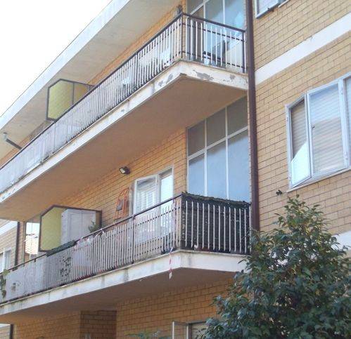 Appartamento a Bagnoregio in Via Mantes La Jolie - Foto 2