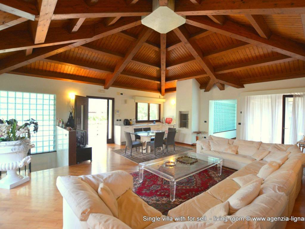 Villa a Lignano sabbiadoro in Via Arco del Tramonto, 95 - Foto 2