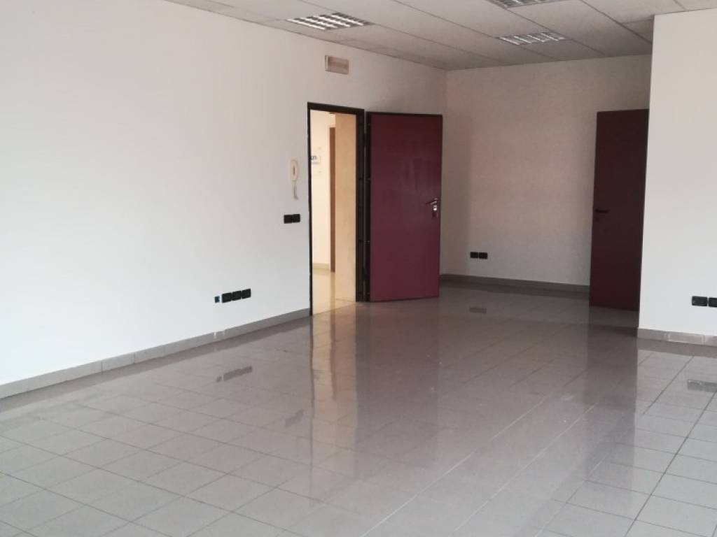 Immobile a Porto mantovano in Via Parigi - Foto 4