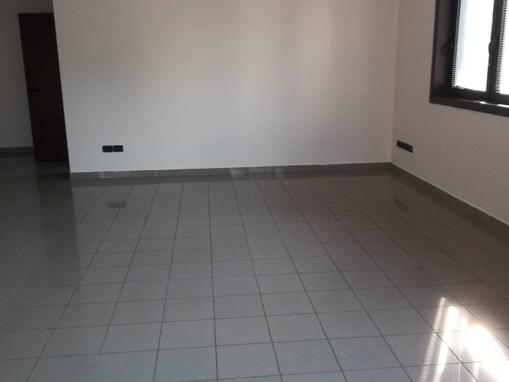 Immobile a Porto mantovano in Via Parigi - Foto 5