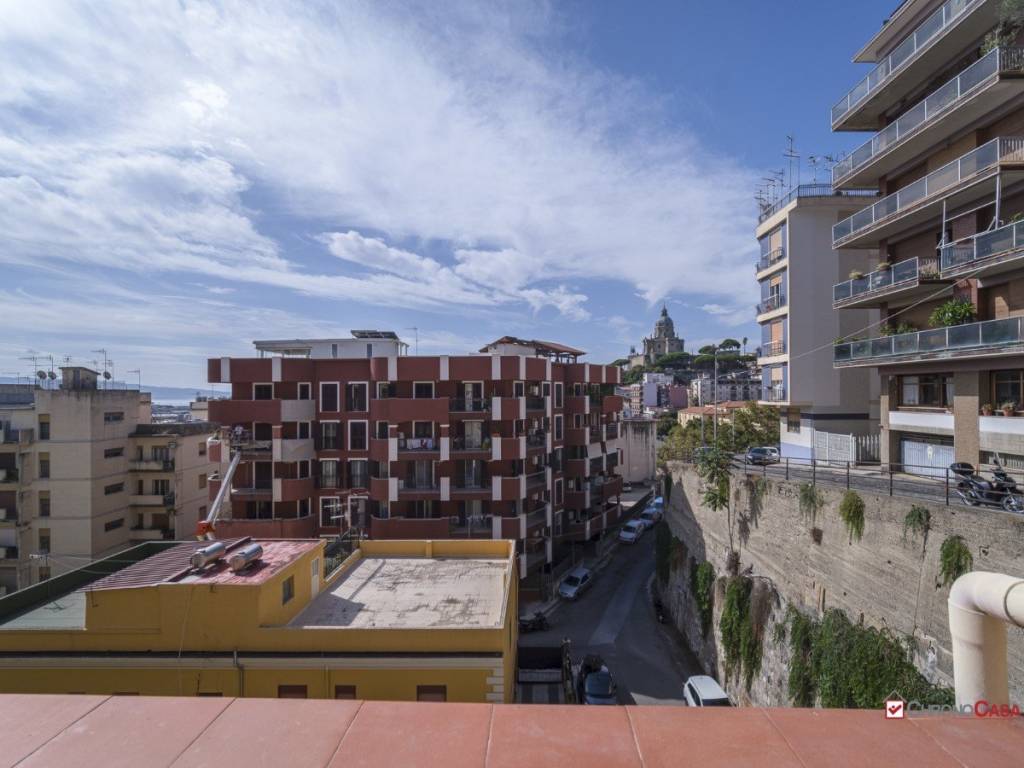 Appartamento a Messina in VIA SETAIOLI 5 - Foto 4
