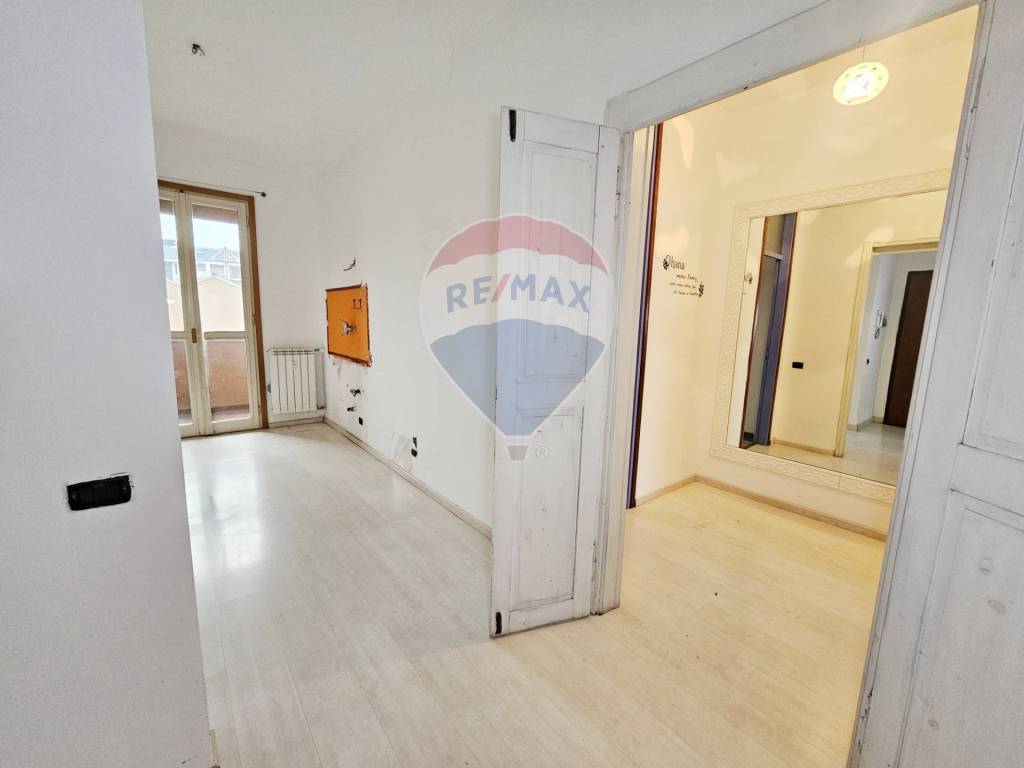 Appartamento a Busto arsizio in largo giardino, 1 - Foto 3