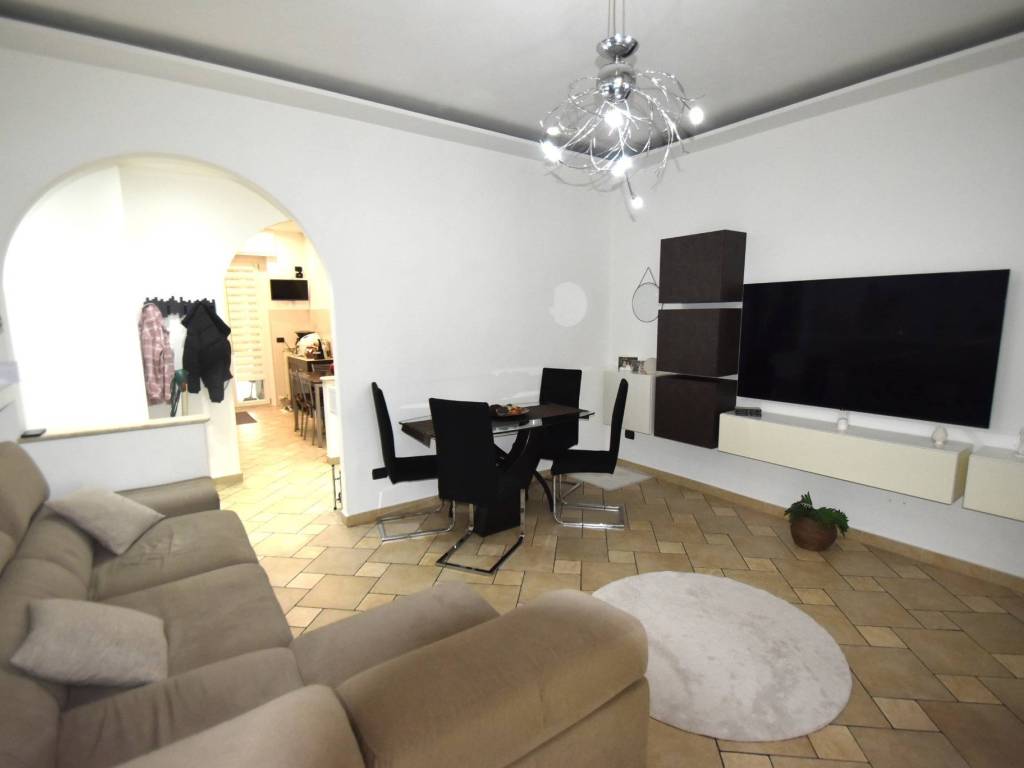 Appartamento a Vercelli in Strada Olcenengo - Foto 3