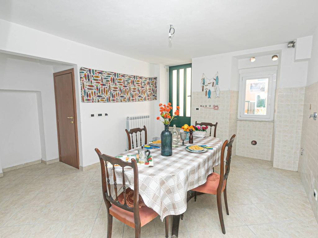 Appartamento a Deiva marina in Via Giuseppe Garibaldi - Foto 5