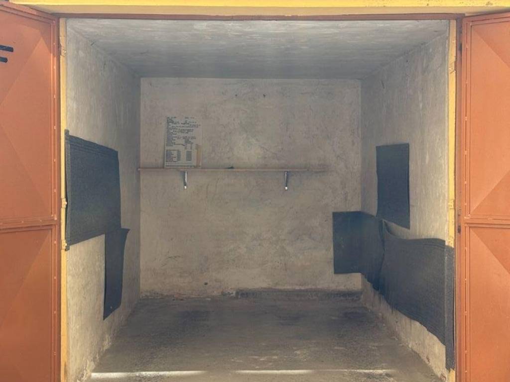 Box / garage a Cuneo in Via Antonio Stoppani, 16 - Foto 4