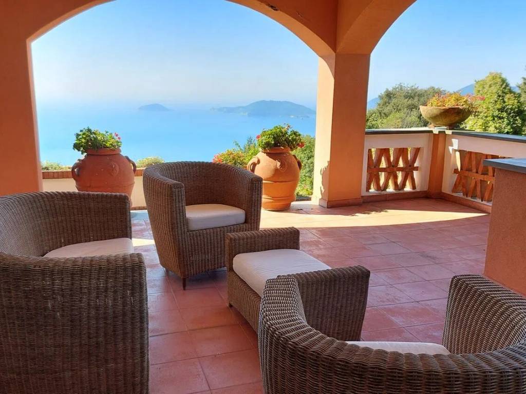 Villa a Lerici in Via Rocchetta S.N.C. - Foto 2