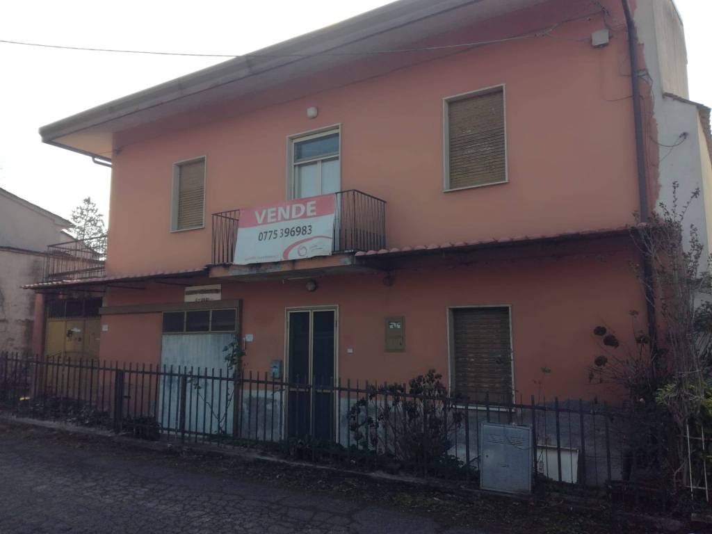 Villa a Ferentino in Via Fresine Vasciotte - Foto 5