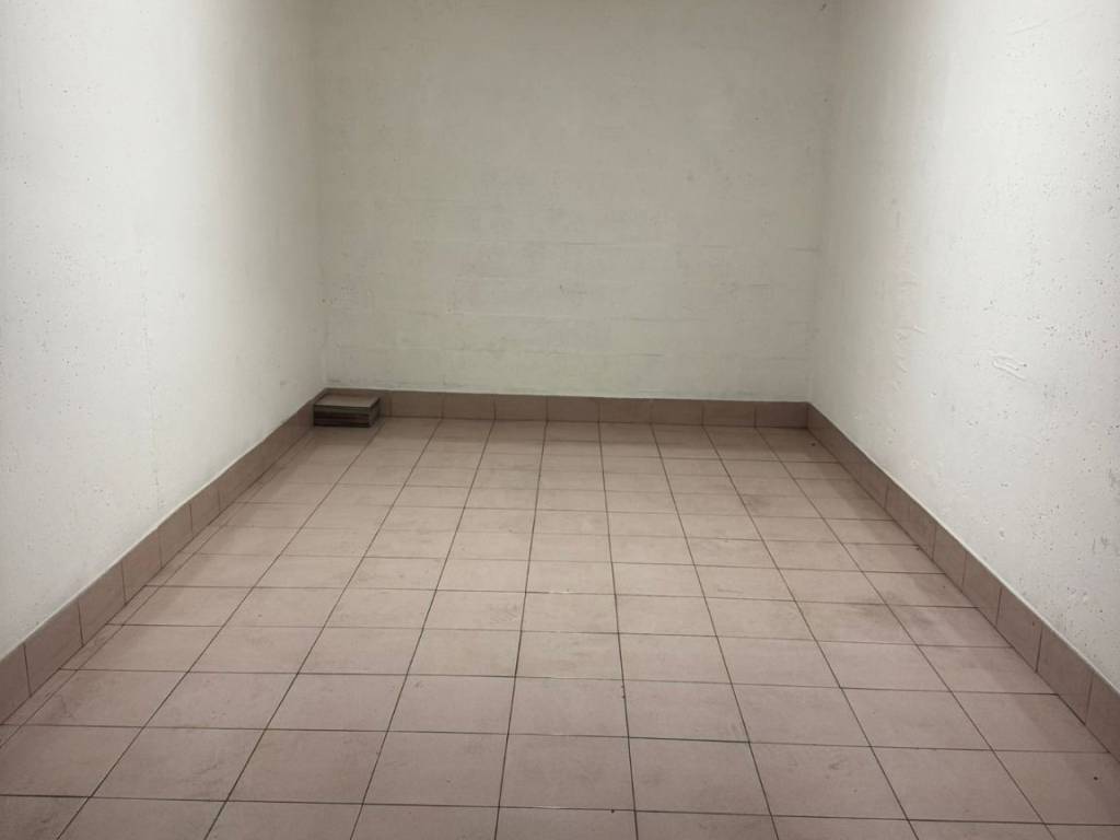 Box / garage a Lecco in Via Don Luigi Orione - Foto 3