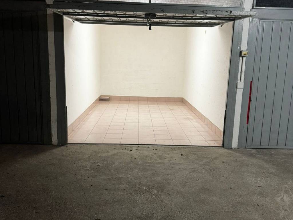 Box / garage a Lecco in Via Don Luigi Orione - Foto 5