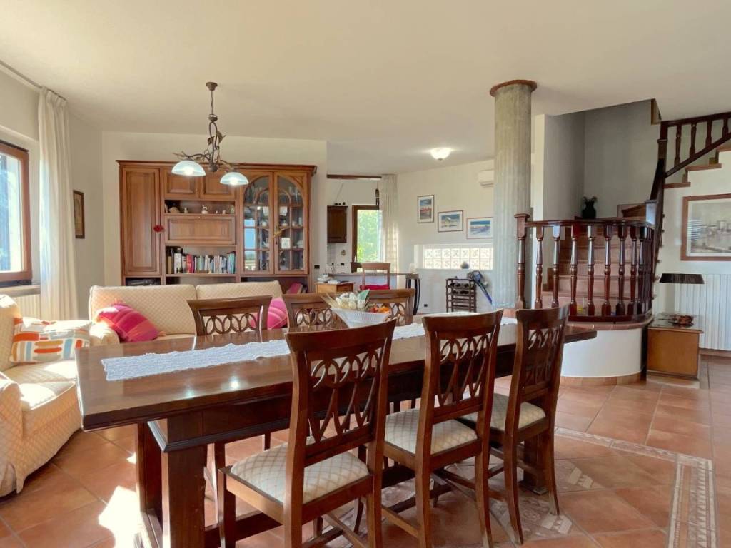 Villa a Cupra marittima in Via San Silvestro, 127 - Foto 4