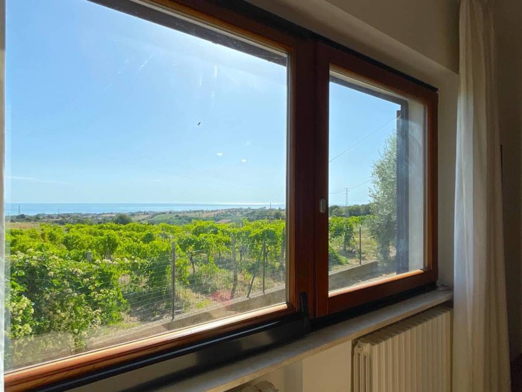 Villa a Cupra marittima in Via San Silvestro, 127 - Foto 5
