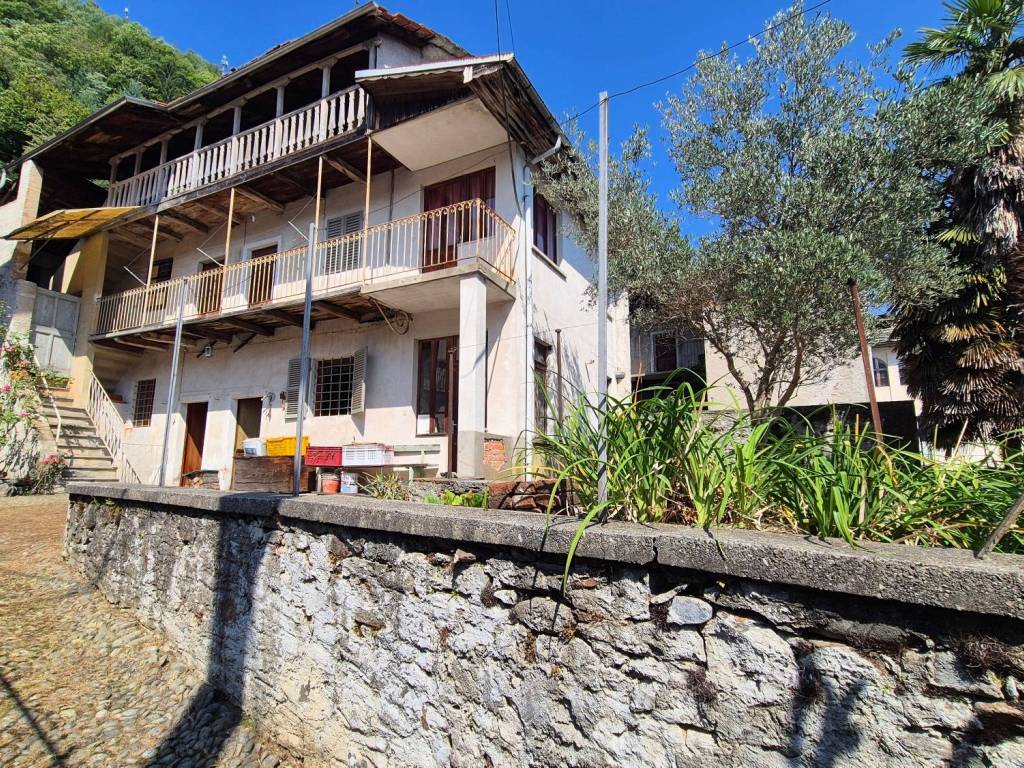 Villa a Varallo in Via Principale, 108 - Foto 3