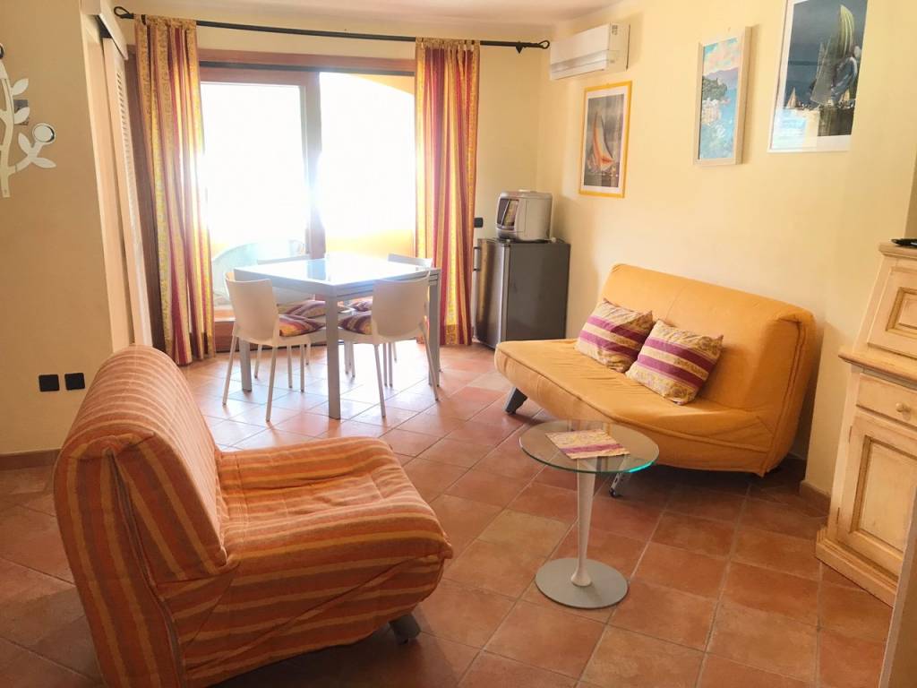 Appartamento a Arzachena in Via della Marina - Foto 3
